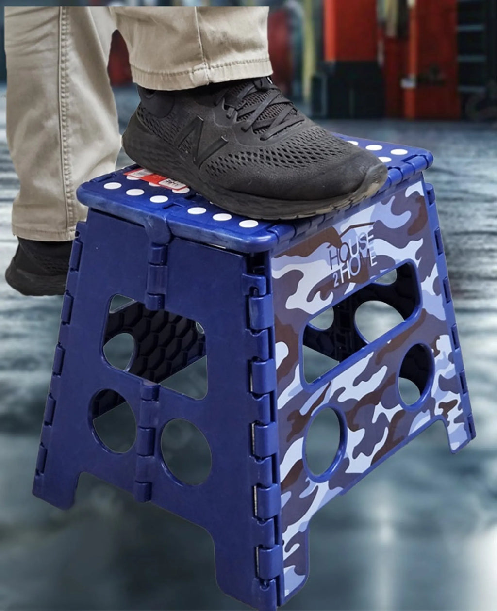 HOUSE 2 HOME  12.5" BLACK CAMOU STEP STOOL WITH PRINTING AND DOT GRIP